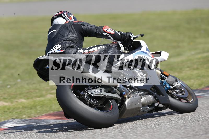 Archiv-2025/45 10.08.2025 Plüss Moto Sport ADR/Freies Fahren/backside